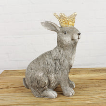 Lade das Bild in den Galerie-Viewer, Hase mit Krone Grau