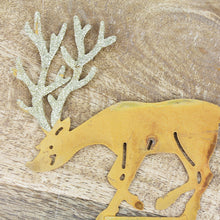 Lade das Bild in den Galerie-Viewer, Dekohirsch zum stecken Metall Rost