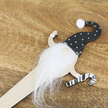 Lade das Bild in den Galerie-Viewer, 3er Set Wichtel zum stecken Holz Schwarz Weiß