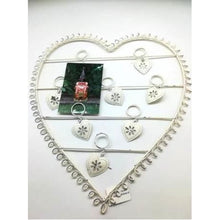 Lade das Bild in den Galerie-Viewer, Bilderrahmen Herz mit 8 Bilderhaltern Weiß Blech