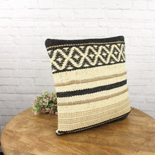 Lade das Bild in den Galerie-Viewer, Kissen Boho