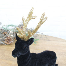 Lade das Bild in den Galerie-Viewer, Hirsch schwarz gold glitzer 21 cm
