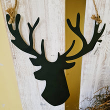 Lade das Bild in den Galerie-Viewer, Dekohirschkopf Schwarz zum Hängen