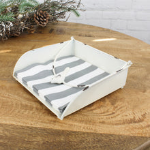 Lade das Bild in den Galerie-Viewer, Serviettenhalter Antik Weiß Vogel Metall