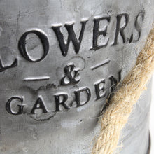 Lade das Bild in den Galerie-Viewer, 3er Set Pflanzeimer Zink mi Jute Griff und Aufdruck