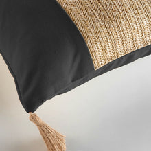 Lade das Bild in den Galerie-Viewer, Kissen Bast Schwarz 30 x 50 cm