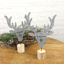 Lade das Bild in den Galerie-Viewer, 2er Set Rentierkopf Filz auf Holzsockel
