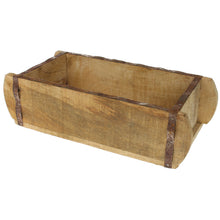 Lade das Bild in den Galerie-Viewer, Ziegelform mit Metallbeschlägen, Teakholz