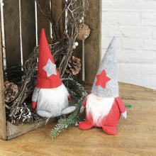 Lade das Bild in den Galerie-Viewer, Wichtel aus Filz 2er Set