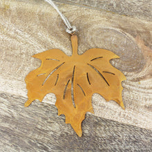 Lade das Bild in den Galerie-Viewer, 2er Set Dekohänger Blätter Metall Rost