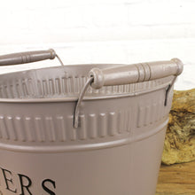 Lade das Bild in den Galerie-Viewer, Zinkeimer Taupe Flowers & Garden