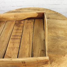 Lade das Bild in den Galerie-Viewer, Holztablett viereckig Braun