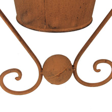 Lade das Bild in den Galerie-Viewer, Hängeblumentopf Herz Rost