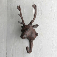 Lade das Bild in den Galerie-Viewer, Wandhaken Hirschkopf TAMBURO