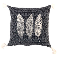 Lade das Bild in den Galerie-Viewer, Dekokissen mit Füllung Federn 40x40 cm schwarz