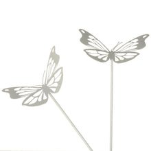 Lade das Bild in den Galerie-Viewer, 2er Set Gartenstecker Schmetterling Weiß Metall