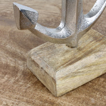 Lade das Bild in den Galerie-Viewer, Anker auf Holzfuss