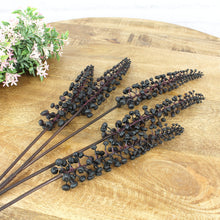 Lade das Bild in den Galerie-Viewer, Kunstblume mit 5 schwarzen Beerenzweigen