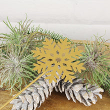 Lade das Bild in den Galerie-Viewer, 4er Set Dekostecker Weihnachten Metall Gold