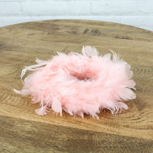 Lade das Bild in den Galerie-Viewer, Federkranz rosa 15 cm