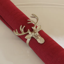 Lade das Bild in den Galerie-Viewer, 6er Set Serviettenringe Hirsch Messing silber