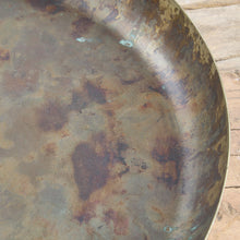 Lade das Bild in den Galerie-Viewer, Tablett, rund 28cm, messing