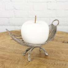 Lade das Bild in den Galerie-Viewer, Schale Metall Anik grau