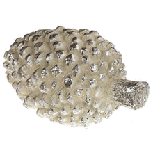 Lade das Bild in den Galerie-Viewer, Deko-Zapfen grau/silber