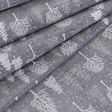 Lade das Bild in den Galerie-Viewer, Tischläufer Silber Winterwald