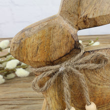 Lade das Bild in den Galerie-Viewer, Dekohase Holz Braun