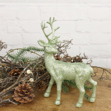 Lade das Bild in den Galerie-Viewer, Hirsch stehend Mint glitzer 24 cm