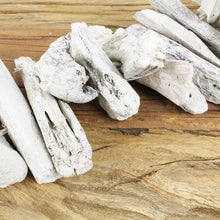 Lade das Bild in den Galerie-Viewer, Treibholzgirlande, 50 cm lang