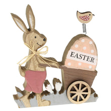 Lade das Bild in den Galerie-Viewer, Hase mit Schubkarre Holz