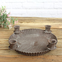 Lade das Bild in den Galerie-Viewer, Kerzenteller für 4 Stabkerzen Antikbraun Metall