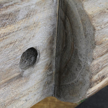 Lade das Bild in den Galerie-Viewer, Advenzkerzenständer, Holz massiv weiss, Metall schwarz