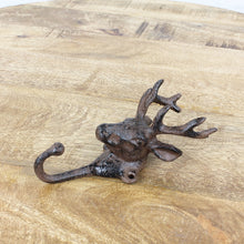 Lade das Bild in den Galerie-Viewer, Wandhaken Hirsch Rostbraun Metall