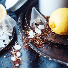 Lade das Bild in den Galerie-Viewer, Dekoteller Eisen antikrost patiniert 28 cm