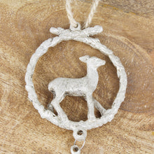 Lade das Bild in den Galerie-Viewer, Christbaumschmuck Hirsche Altgold