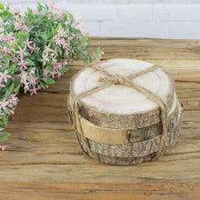 Lade das Bild in den Galerie-Viewer, 4er Set Holzscheiben Untersetzer