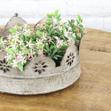 Lade das Bild in den Galerie-Viewer, Krone Metall Groß - Antikgrau