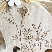 Lade das Bild in den Galerie-Viewer, 2er Set Dekohase Floral Braun