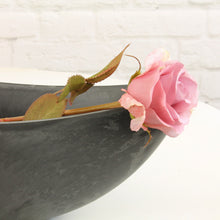 Lade das Bild in den Galerie-Viewer, Deko Schale Schiffsform schwarz Kunststoff