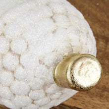 Lade das Bild in den Galerie-Viewer, 2er Set Dekoeichel Weiß Glitzer