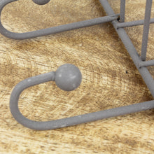 Lade das Bild in den Galerie-Viewer, Wandkorb Metall braun