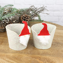 Lade das Bild in den Galerie-Viewer, 2er Set Geschenkkorb Weihnachten klein grau rot