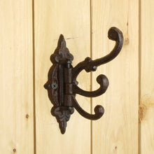 Lade das Bild in den Galerie-Viewer, 3er Wandhaken drehbar rostig Metall
