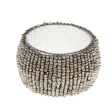 Lade das Bild in den Galerie-Viewer, 6er Set Serviettenringe Perlen rund silber