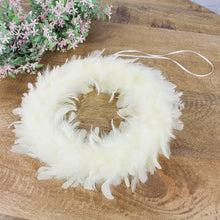 Lade das Bild in den Galerie-Viewer, Federkranz gelb 25 cm
