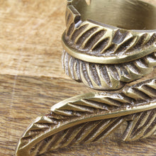 Lade das Bild in den Galerie-Viewer, 6er Serviettenringe Feder Messing gold