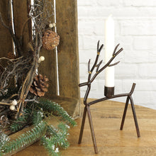 Lade das Bild in den Galerie-Viewer, Kerzenhalter Hirsch groß, Metall braun
